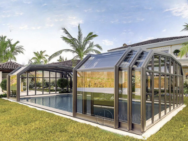 Melbourne Retractable Pool Cover – Enclosed Swimming Area Design